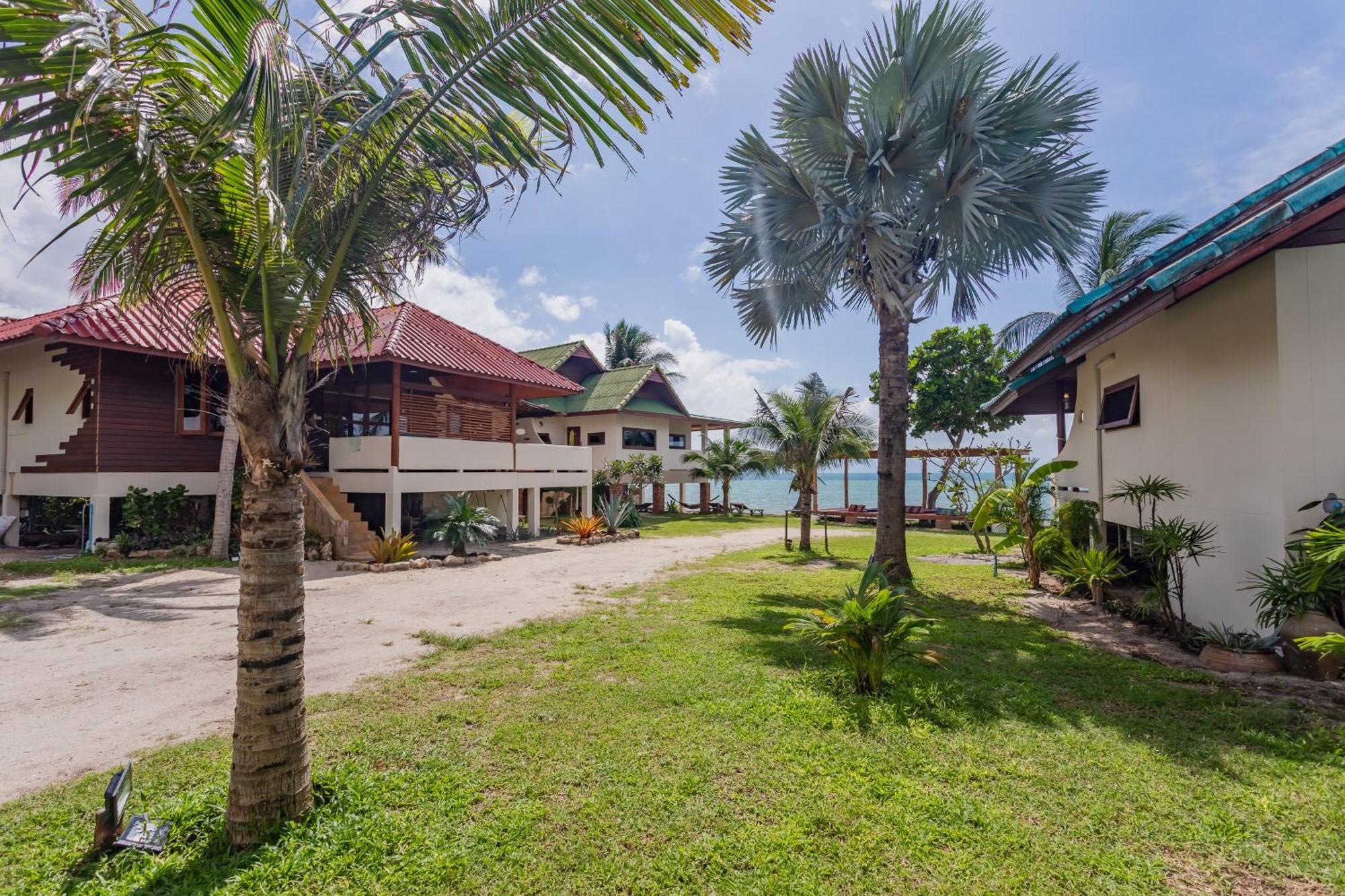 Three Rare & Private Front Beach Villas Thong Sala Exterior photo